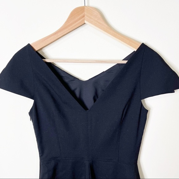 Club Monaco Black Wool V-Neck Split Short Sleeves Sheath Dress Size 4 US - Picture 6 of 7